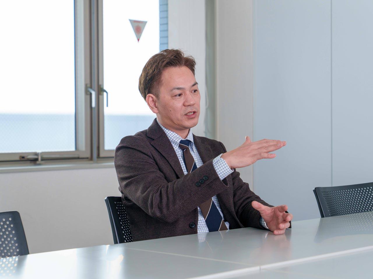 業界初となる新聞販売店向けのクラウド版基幹システムを開発する等、「挑戦すること」を大切にし、かつ実践している。