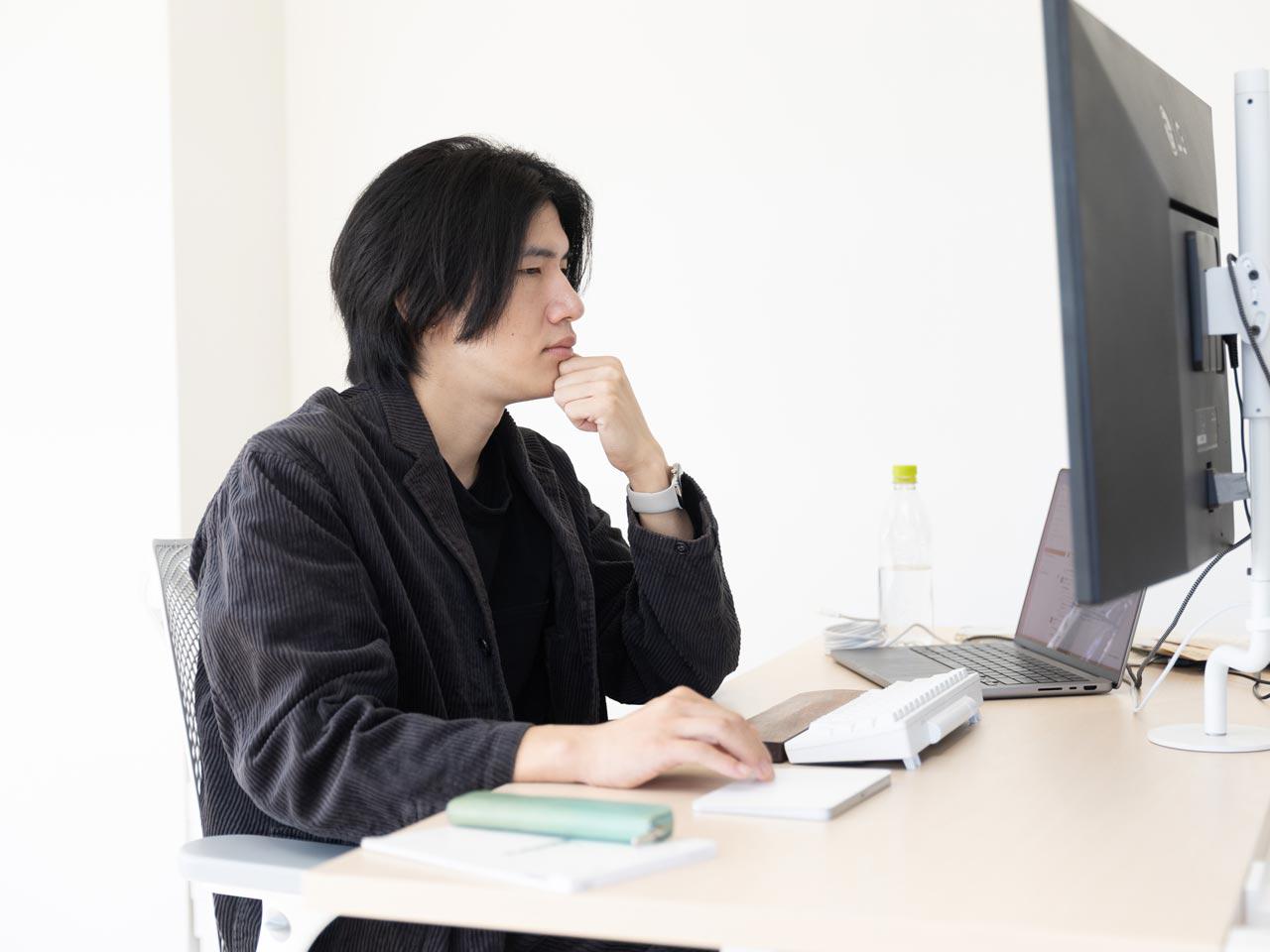 要件定義等の上流工程から一貫してクライアントに伴走し、コミュニケーションを深めながらつくり上げているスタイルが最大の特長。