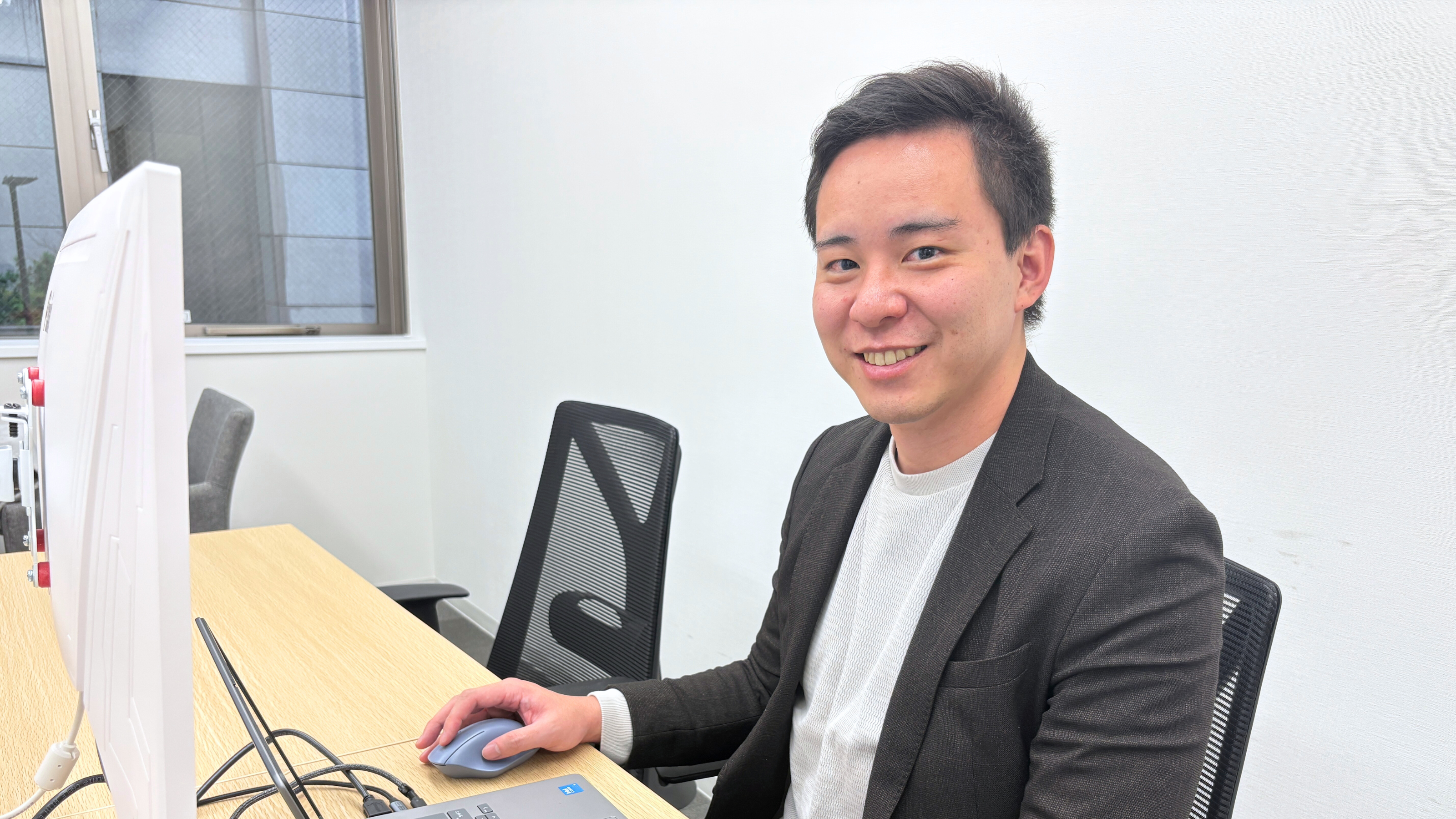 この企業と同じ業界の企業：LIRIS 株式会社