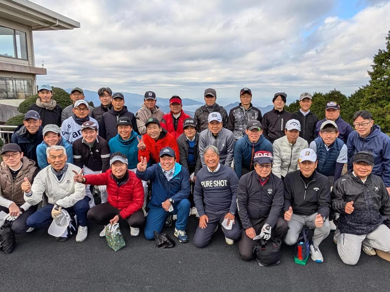 クラブ活動も盛んです。役職や社歴を問わず、誰もが交流できる風通しの良い環境が新しいアイデアと挑戦を生み出します。