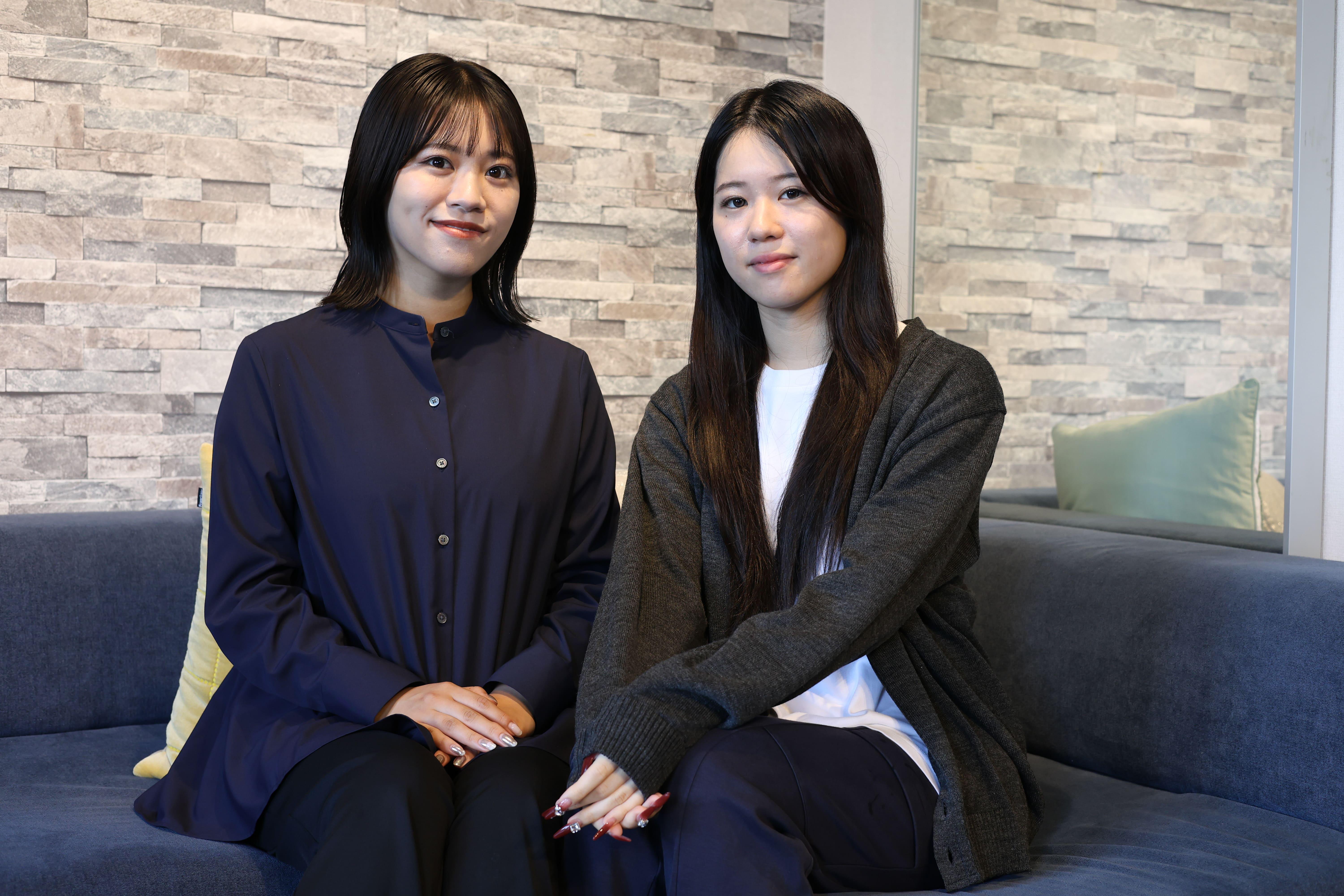 Saitekiでは、自身の成長と報酬が直結する「スキルマップ制度」を導入しています。100項目の詳細なスキル評価シートにより、現在の実力と目指すべきゴールを具体的に可視化。初級PGから上級SE、さらにはPMやスペシャリストまで、年次に応じた明確なグレード基準を設けています。

この星取表に基づき、計画的に職務経験を積むことで着実なステップアップが可能です。評価は案件単価と完全連動しており、スキル向上によるグレード昇格がダイレクトに給与へ反映される、極めて透明性の高い評価体系を実現しています。