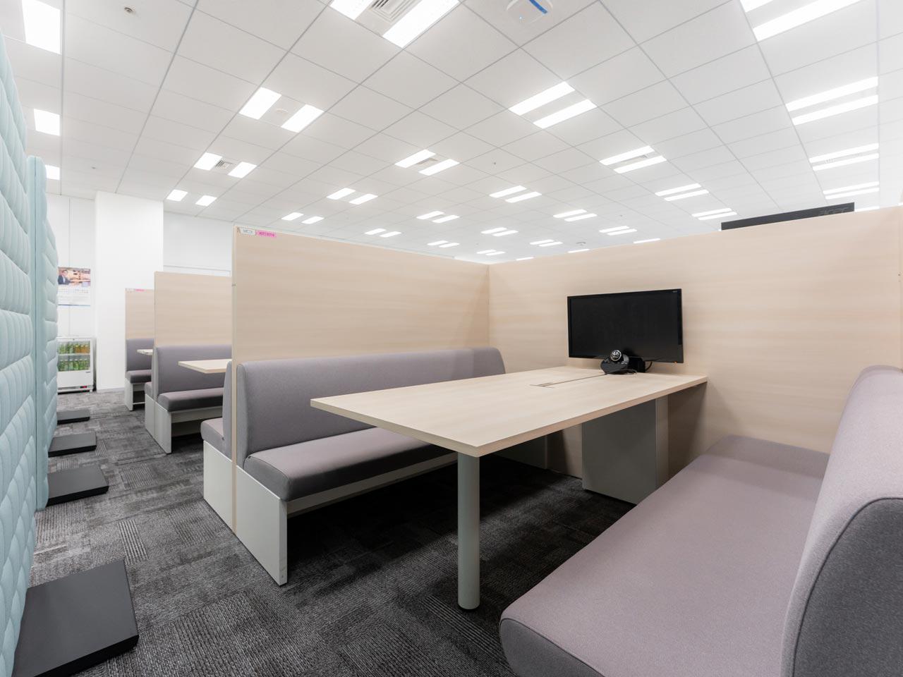 半期に一度キャリア希望を表明できる機会も。理想通りに成長した自分にも、理想以上の自分にも出会えそうだ。