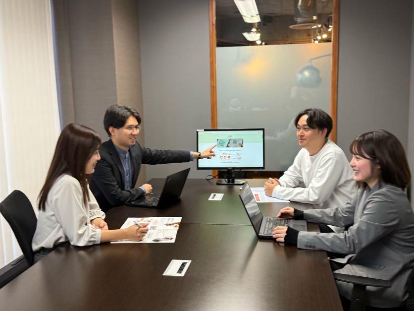 イデア・レコードの企業理念である「自ら律し つながり 共に立つ」は社員同士はもちろん、お客様とのつながり、社員の家族とのつながりなど、イデア・レコードを支えるつながりを大切にする、という想いも込められている。