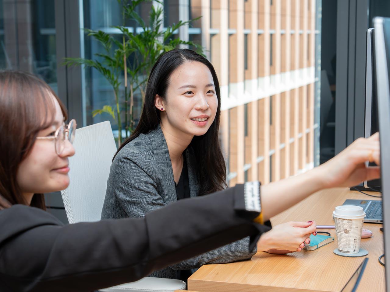 コンサルティング、テックタレント（IT人材調達）、デジタルプラットフォーム、トレーニングの4領域でサービスを展開。