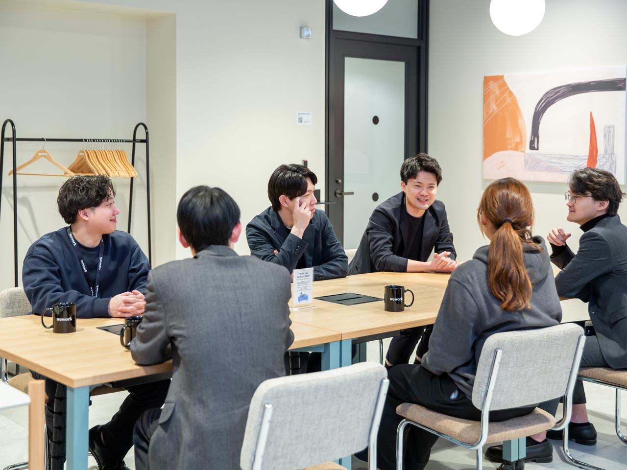 狂気的なスピードで、チームメンバーと共に熱狂する。そんな熱い体験を求めているエンジニアは、ぜひチェックしてほしい。