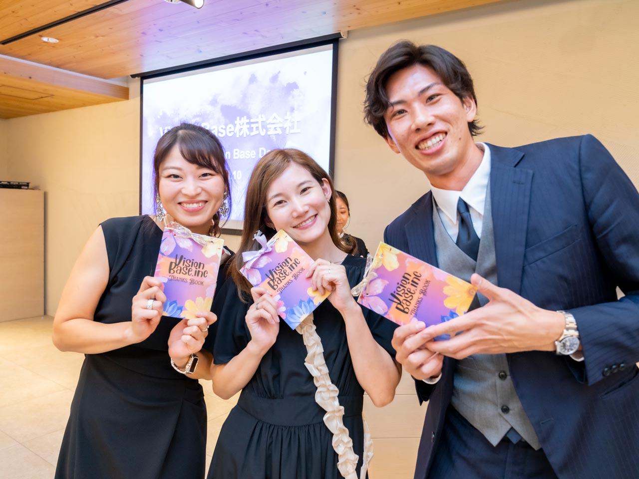 クライアントや社内メンバーといった仲間との距離も近く、幅広く挑戦できる土壌を育て上げる等、メンバー一人ひとりが自己実現できる組織づくりに力を入れる。