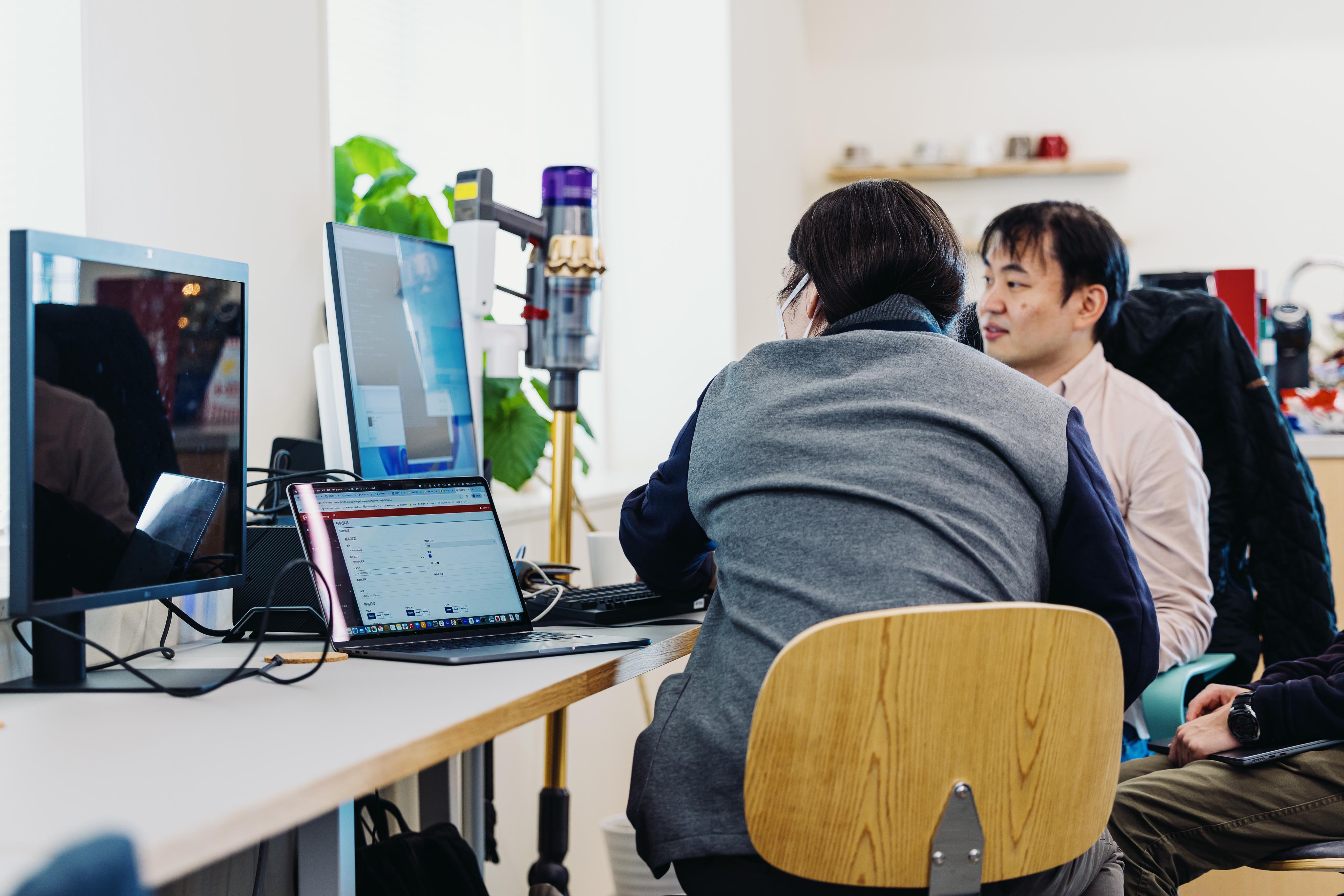 同社には経験豊富なエンジニアだけでなく、未経験のエンジニアも在籍しているという。