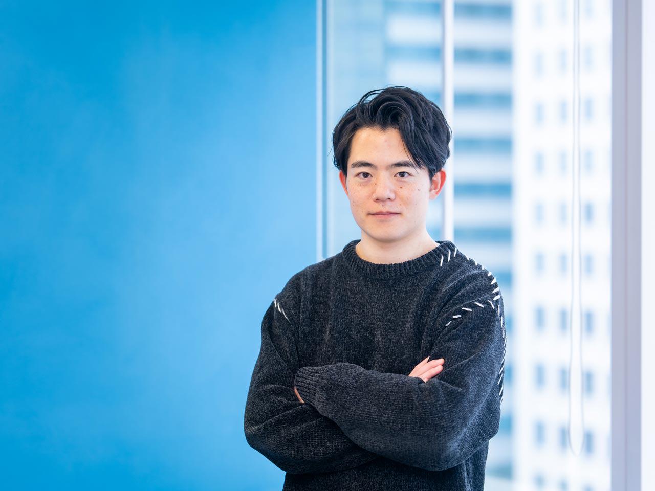 スクロール量、表示商品、迷った箇所、離脱の兆候等、ユーザーの“微細な行動”を全てログ化し、AIがその場で学習し続け、パーソナライズされたレコメンドを提供する。