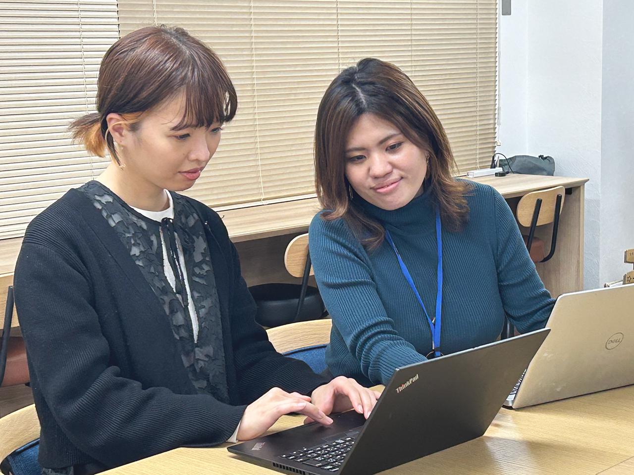 Webサイトの制作実績には「駒澤大学」「東京スクール・オブ・ビジネス」「東京デザイナー学院」といった大学や専門学校、化粧品の「株式会社ミルボン」、大手飲食チェーン等があります。