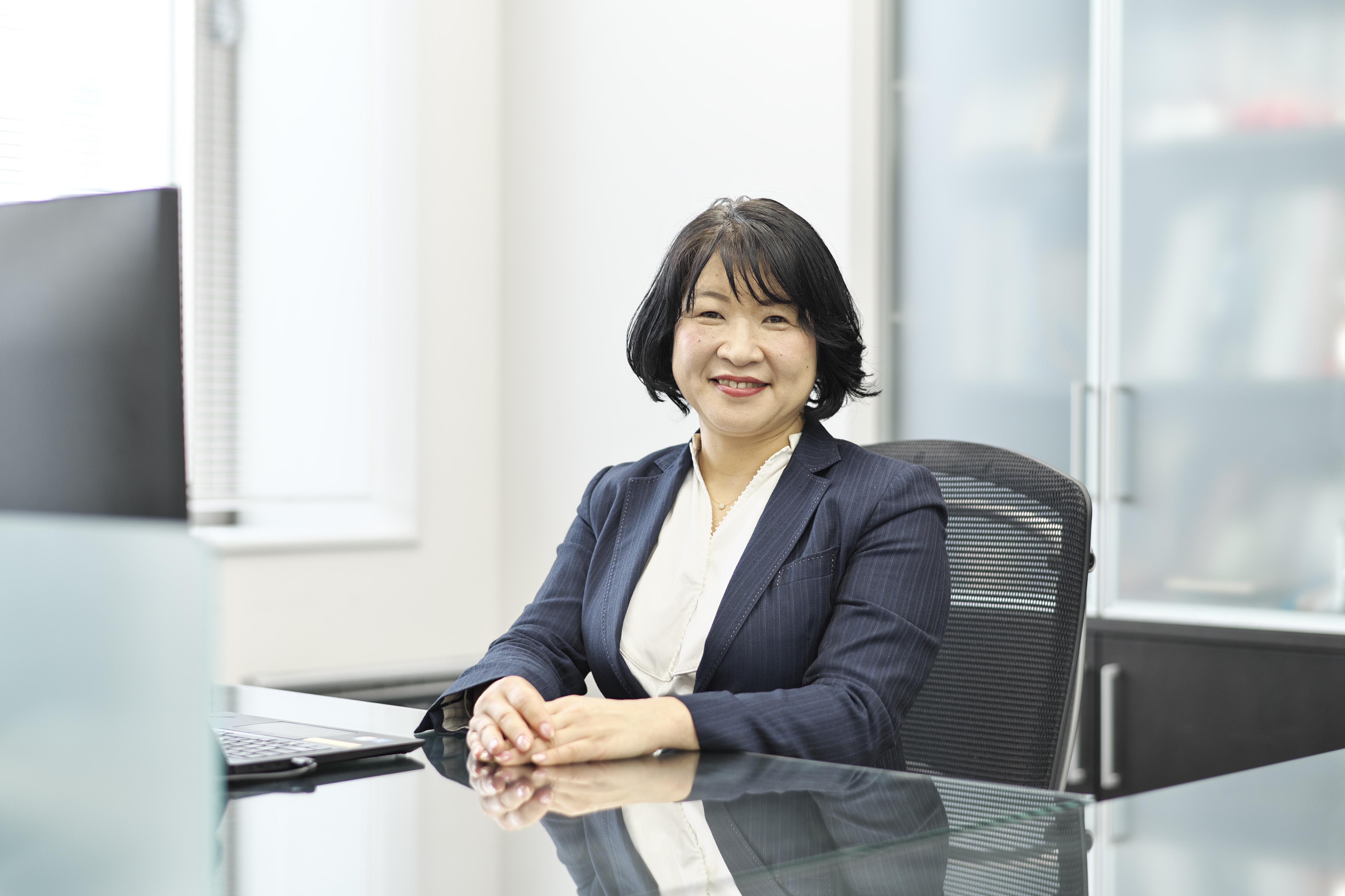 代表取締役社長 堀田 真杉