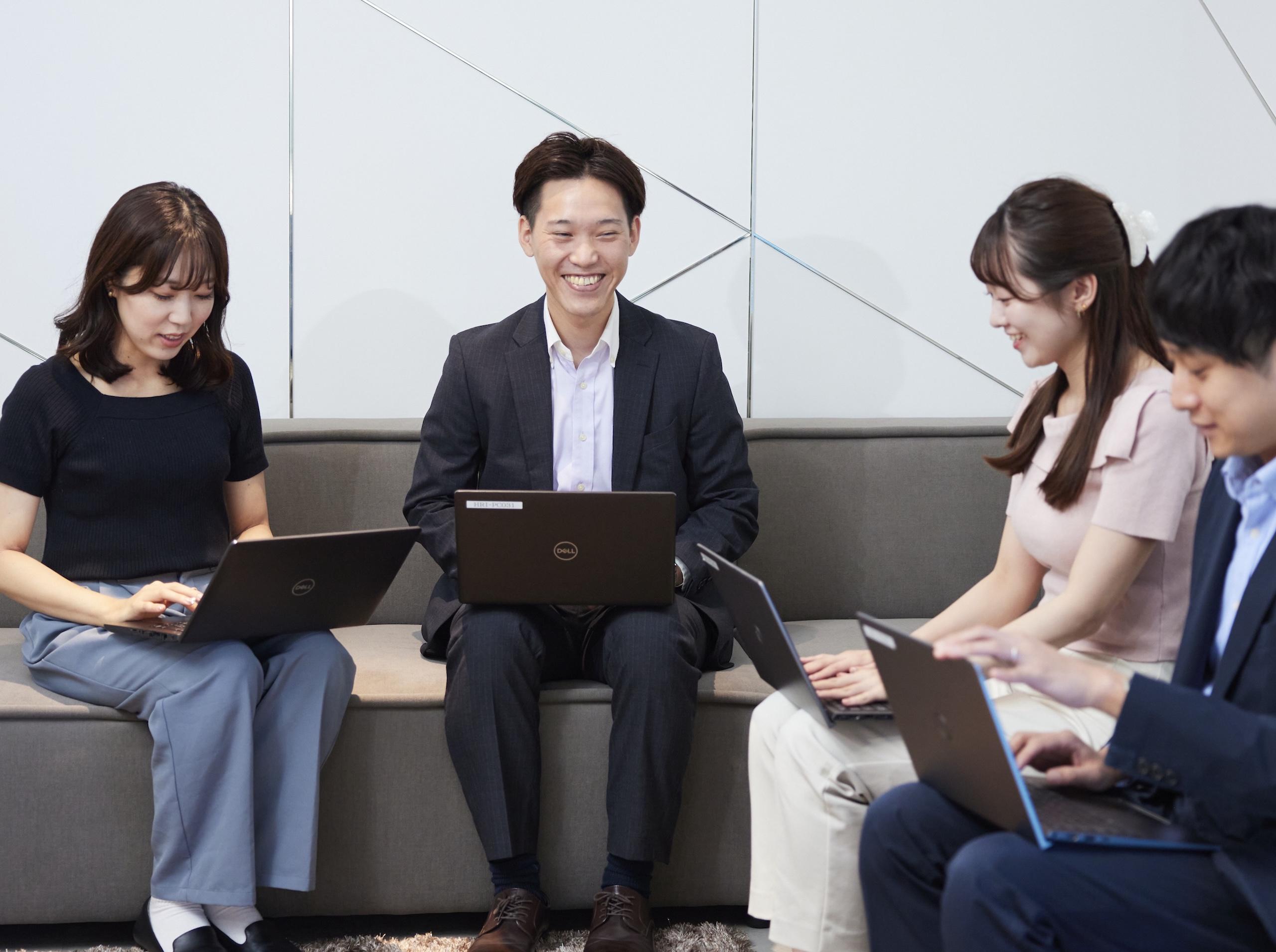 同社では定年を70歳まで引き上げており、長く現場で力を発揮できる環境も整えている。年齢ではなく、挑戦する姿勢を重視する文化が根付いている。