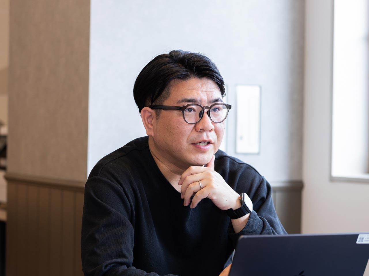 創業者2名はプロダクト開発やVPoE、データ分析、経営等の製品開発・ITビジネスの豊富な経験を積んでいる人物である。