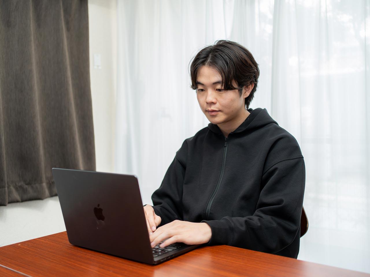 エンジニアが身に付けたい技術やキャリアビジョン、働き方の希望等を共有し、その実現が目指せる案件にアサイン。