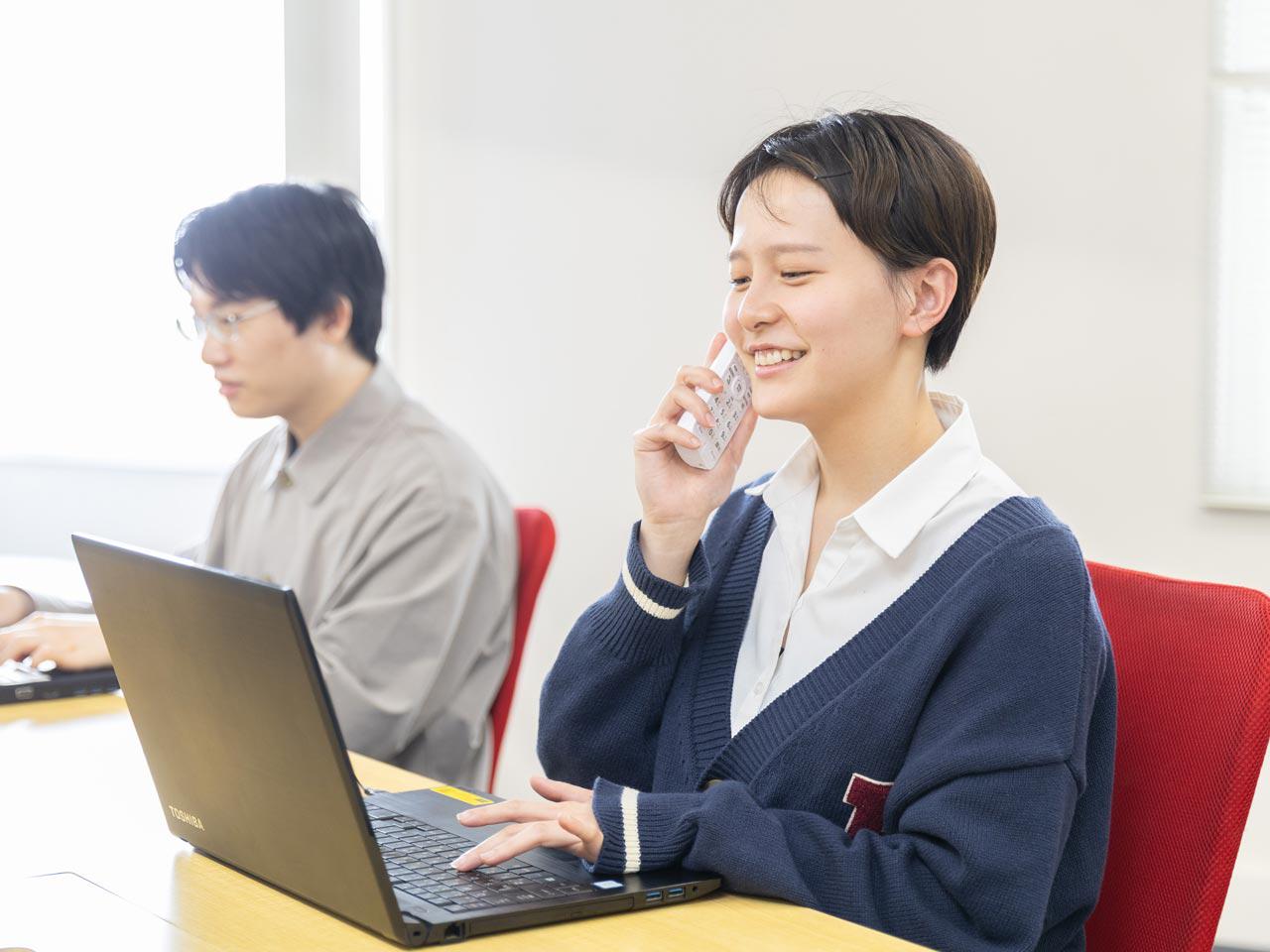 従業員に求める資質は、採用基準でもある明るく元気で素直であることの“明・元・素”であるという。