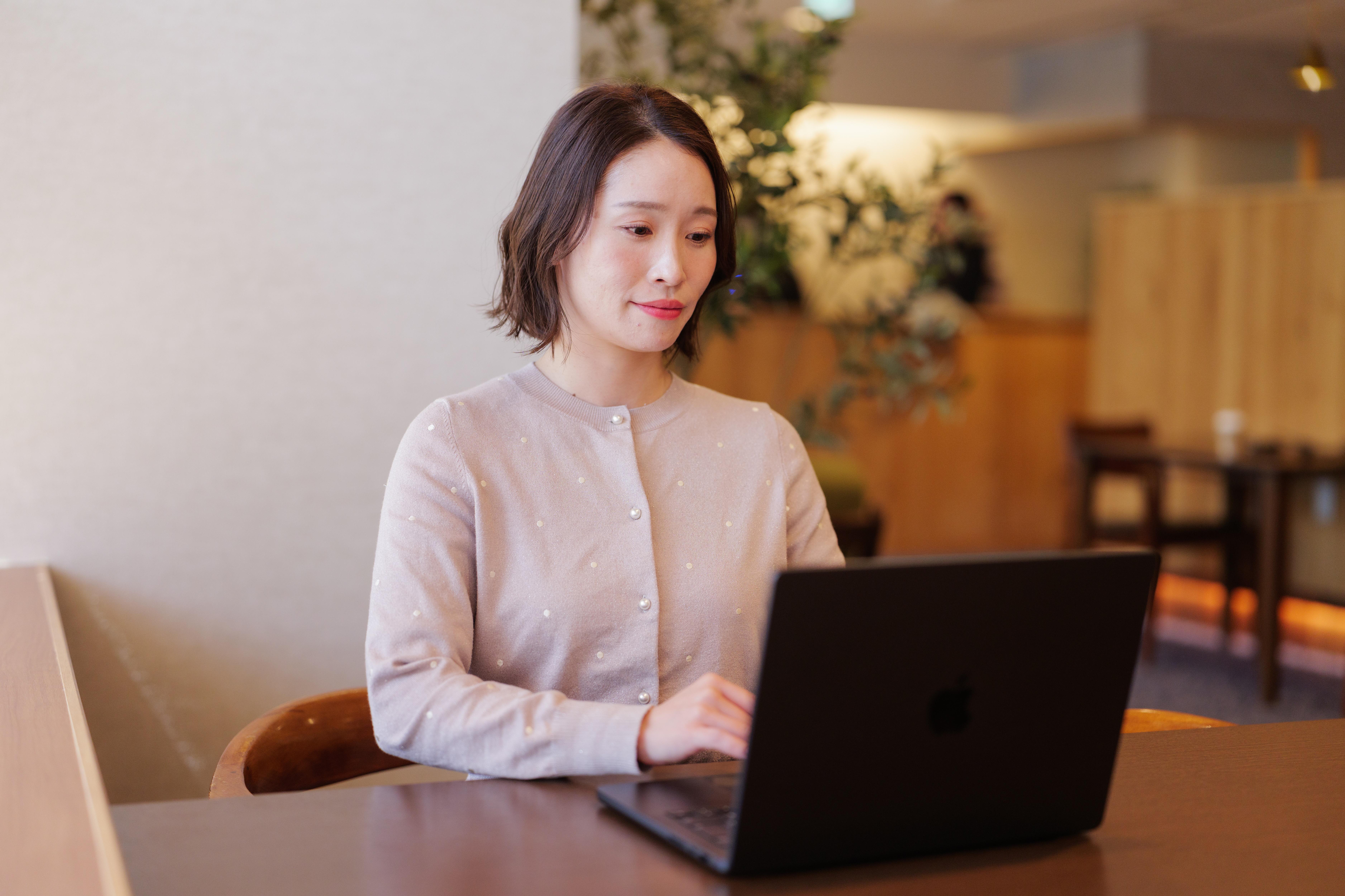 自社独自サービスとしては、旅行系アプリを開発中。2026年のリリースを目指す。