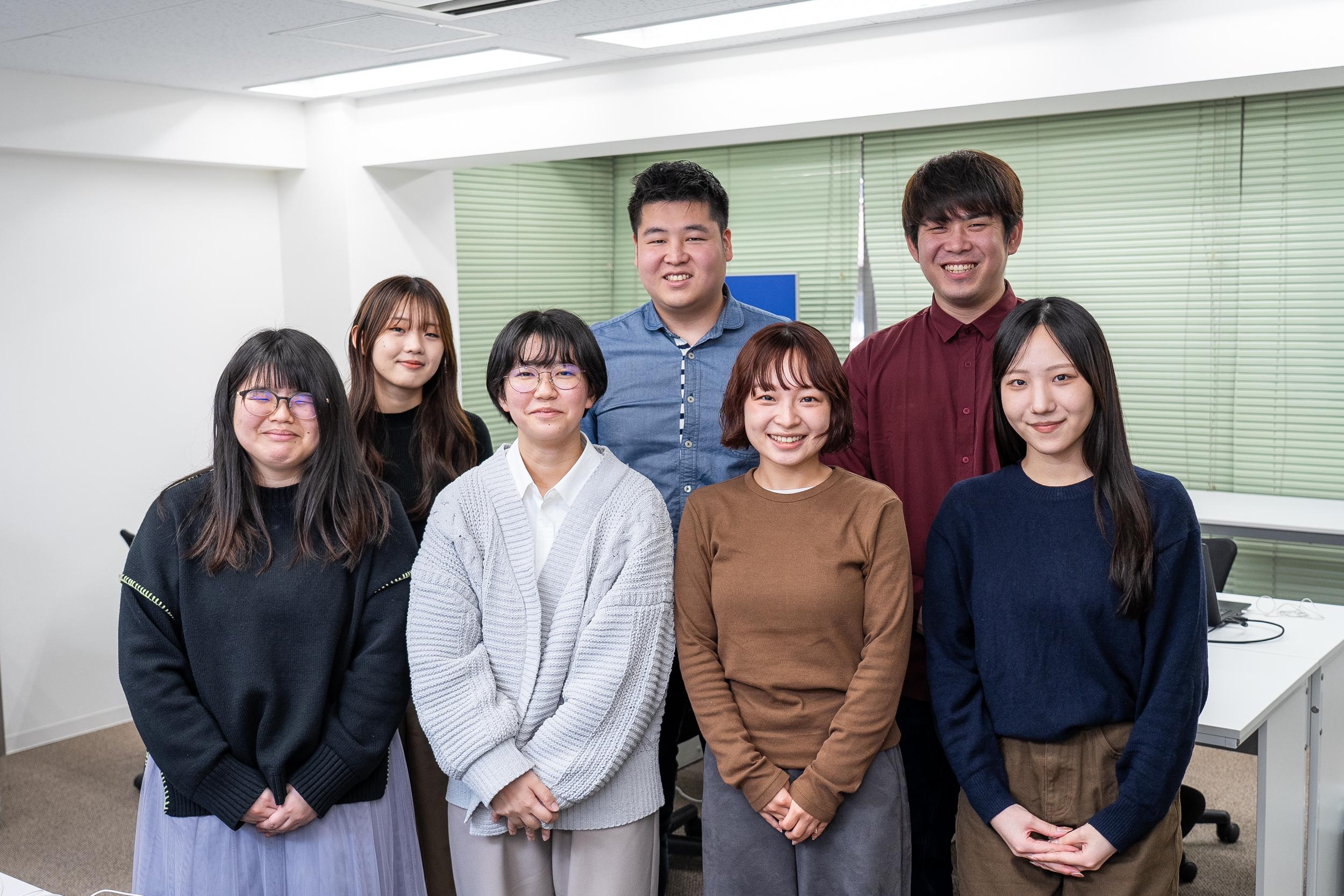 私たちビジネスソフトは、常識や前例などにとらわれず、新しいことにチャレンジします。
皆さんもAIやビッグデータといったワードを聞いたことがあるかと思います。そういった先端技術を活用したシステム開発に当社は積極的にチャレンジしていきます。