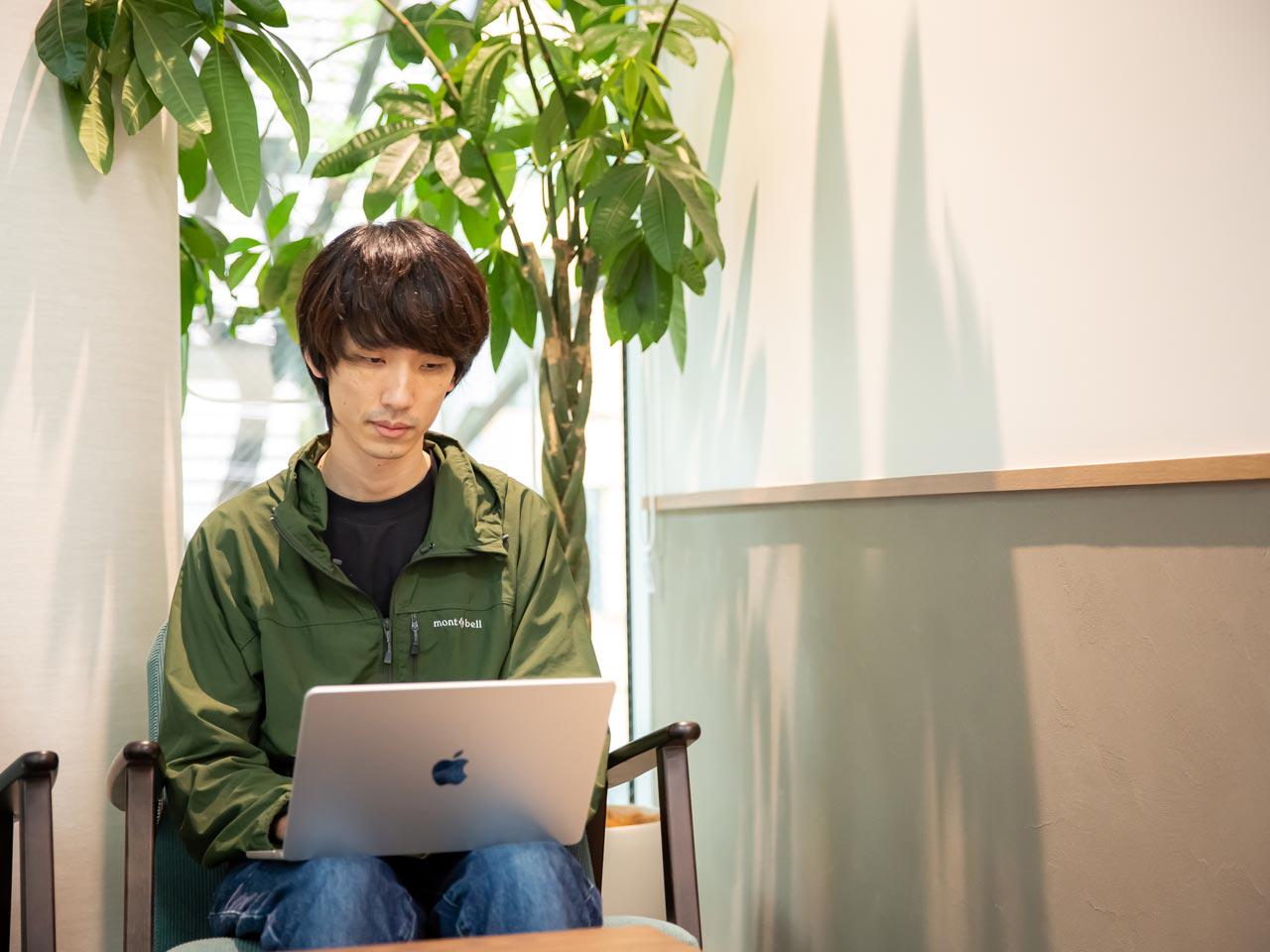 独立採算制による全員経営や人事考課は行わず、昇給・賞与は全員同額といった組織運営は特徴的である。
