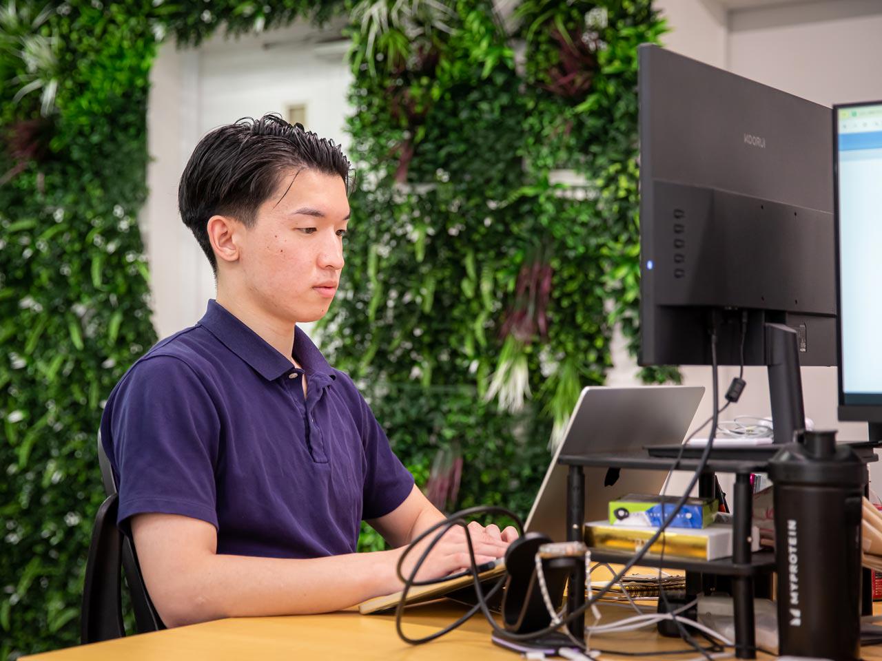 平均年齢26歳と若く、向上心の塊のような人材集団により、極めてハイスピードでサービス展開を行っている企業体質そのものが強み。