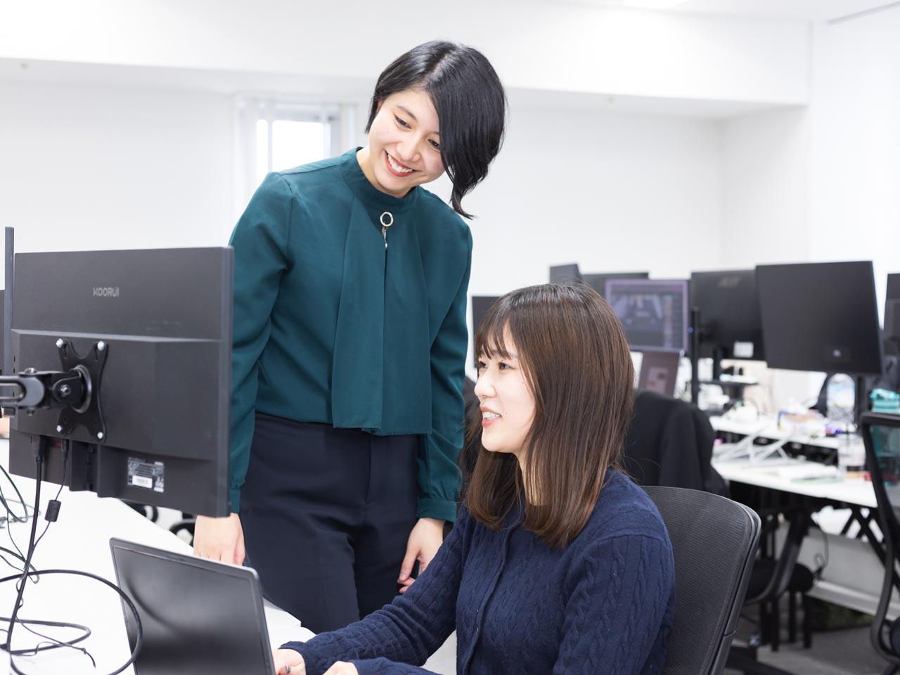 AIやITツールを活用し、問い合わせ対応や学習管理などの仕組み化を推進。人が本来向き合うべき顧客支援に、より多くの時間を使える体制づくりを進めています。