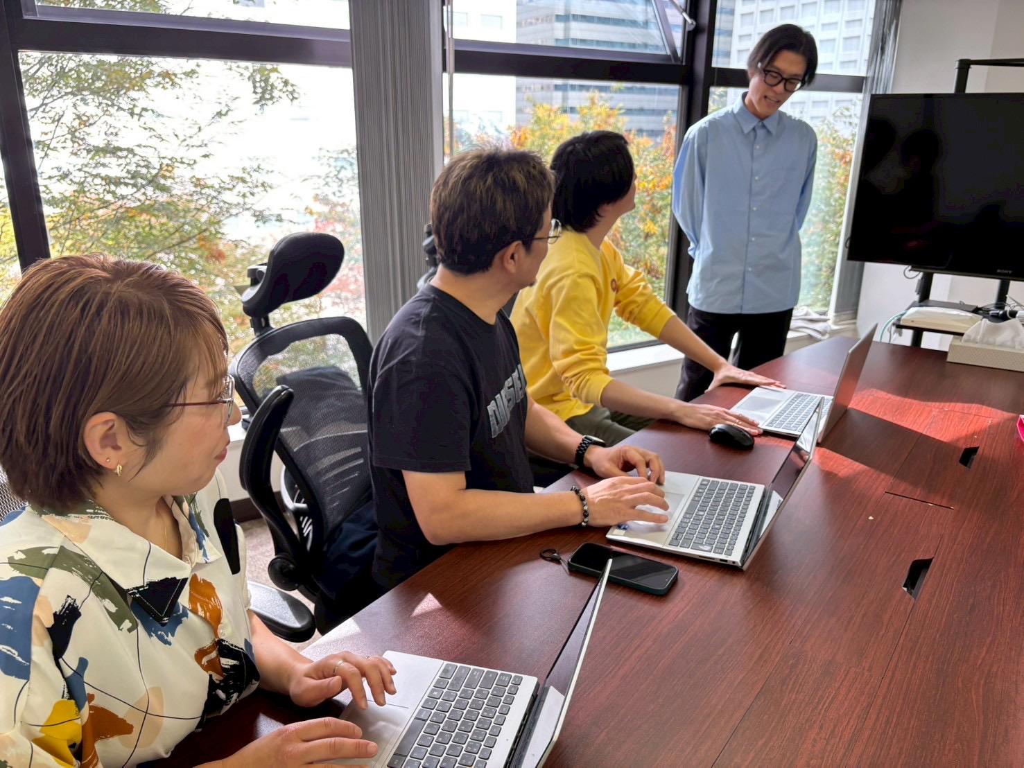 話し合いを大切にし、誰もが意見を言いやすい環境づくりを目指しています。