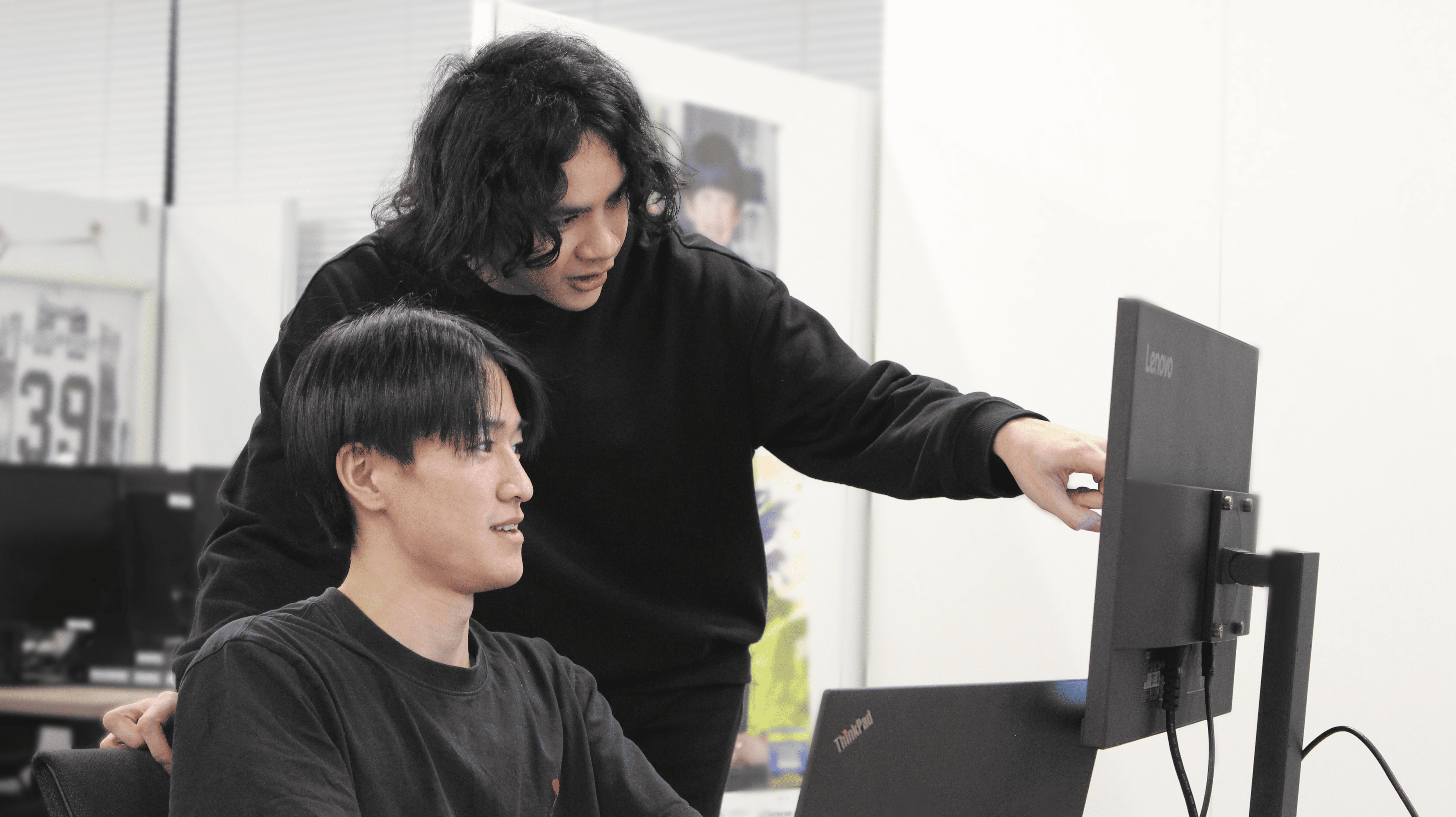 PLやPMになって視野を広げたい／現場でずっと学びスキルを磨き続けたいなど、個々の希望に応じたステップアップを目指せるよう支援する環境があります。
