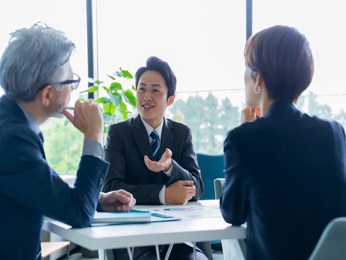 事業内容：コーポレート管理本部