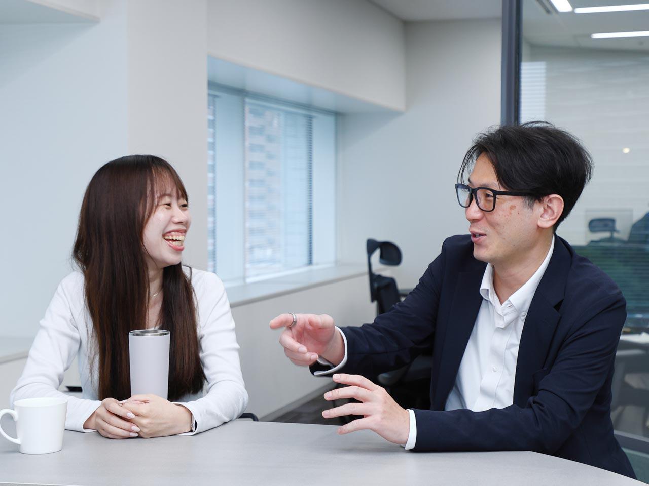 現在は、生成AIブームに乗り、企業向けのAIソリューション事業に本格参入している。