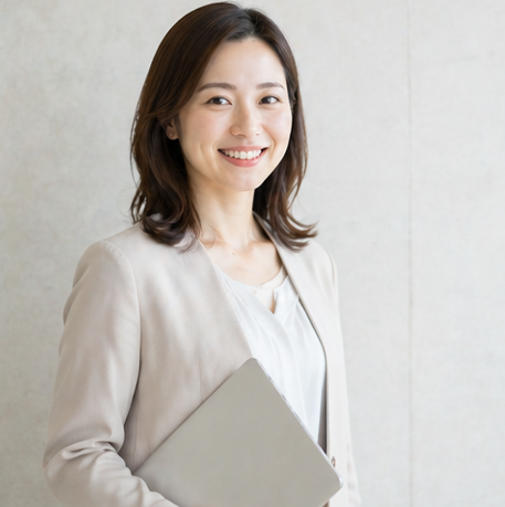 株式会社グローマスは、2014年5月創業。グループ各社のシナジーを考え業界特化というビジネスモデルを確立しています。