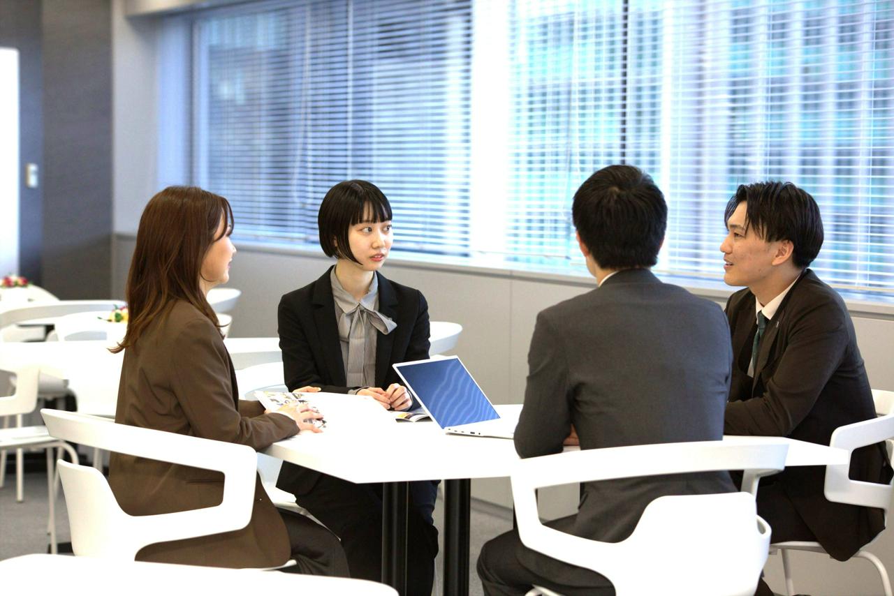 株式会社ビズアップ総研 求人画像1