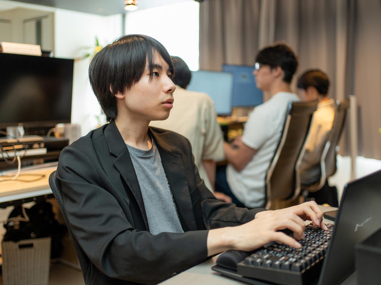 医療機関と患者を繋ぐプラットフォーム『Efficient Frontier』の独自開発や、独自ブランドの医薬品等のOEM製造、集客・マーケティング支援が主要サービス。