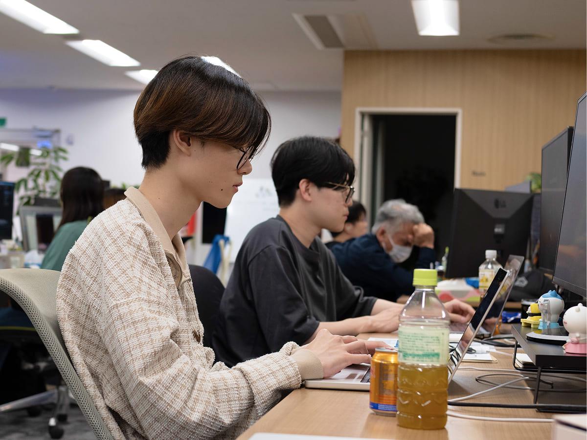事業内容：アプリ・Web開発、サーバー運用、Lab