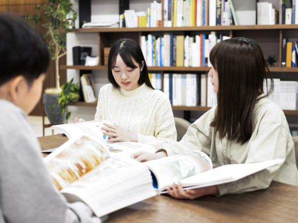 募集している求人：デザイナー　UI/UXデザイナー　デジタルデザイナー