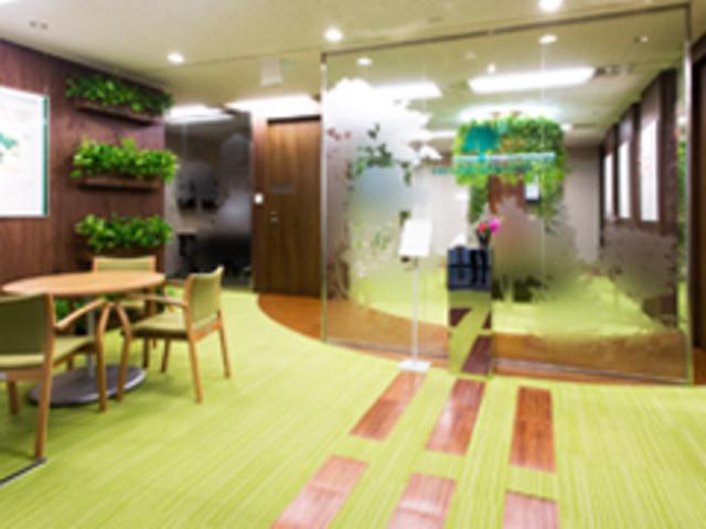 本社エントランス