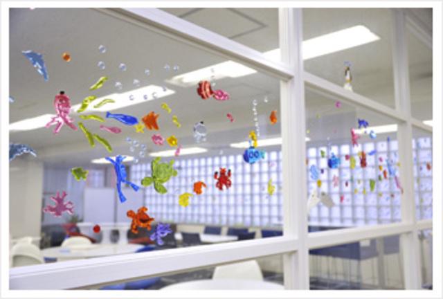 社名から連想される海の生き物がオフィスデザインにも活用されています。