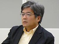 専務取締役　安部　賛　氏