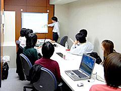独自の教育プログラムで<br />それぞれのレベルに合わせたスキルアップを。