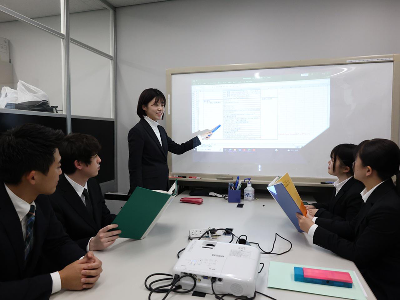 株式会社イズム 求人画像1