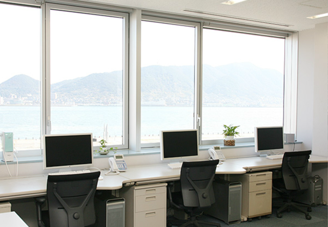 【下関本社】スタッフは、みんな柔らかい雰囲気のメンバーたち