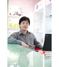 代表取締役CEO<br />楊 鳴一 氏