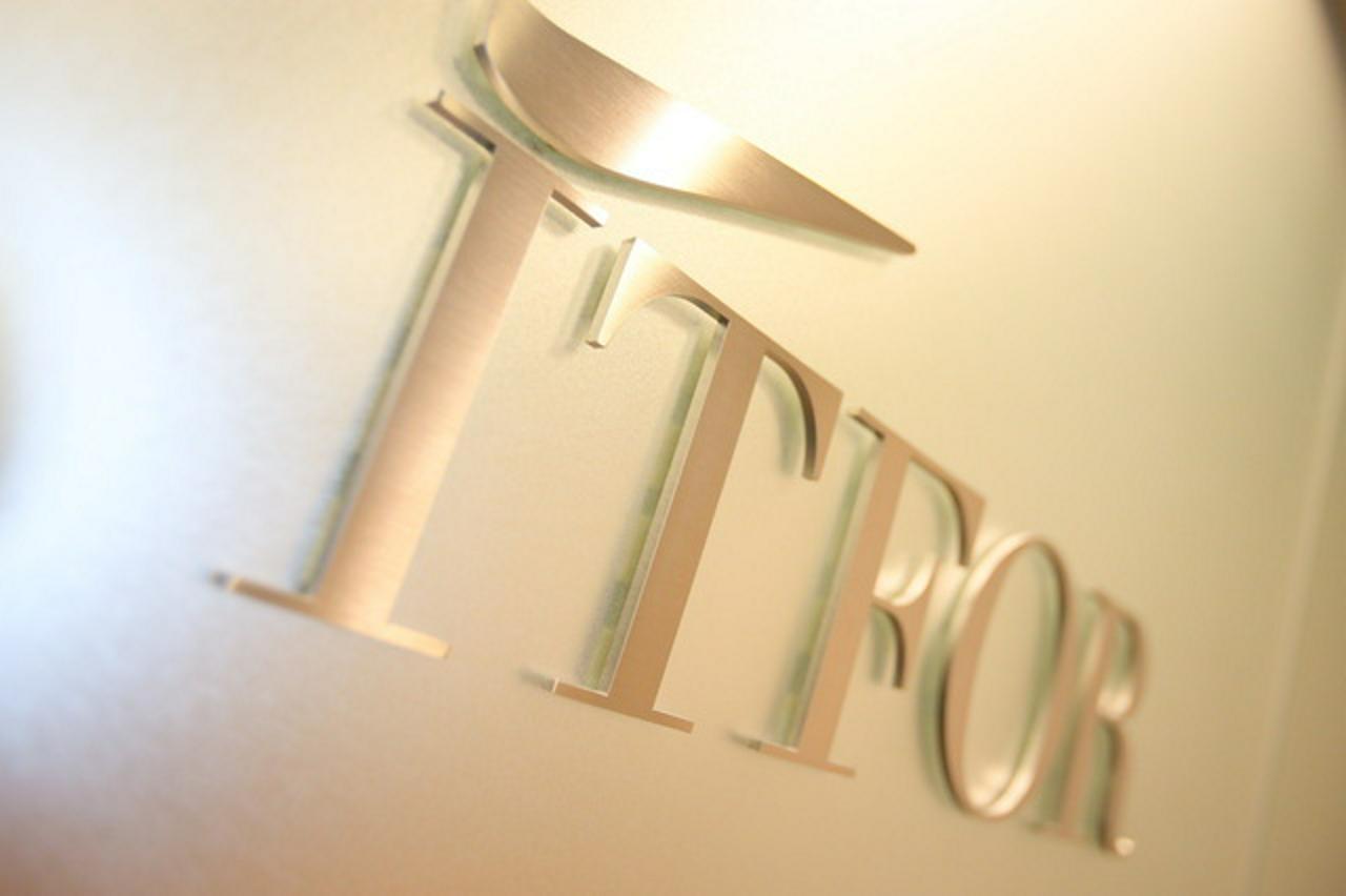 株式会社アイティフォー 求人画像1