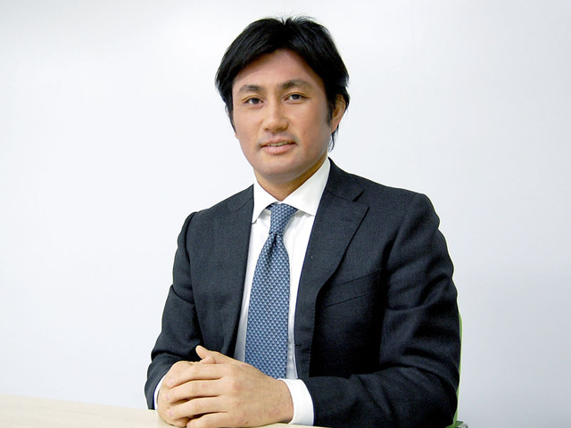 代表取締役社長兼CEO
中川 貴之 氏

株式会社テイクアンドギヴ・ニーズの立ち上げに参画。役員として株式上場に携わる。2002年10月葬儀業界へ転進し、同社を設立。