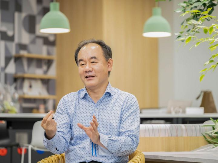 HJホールディングス株式会社のインタビュー写真