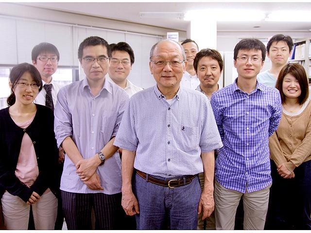 代表取締役　平野氏（中央）