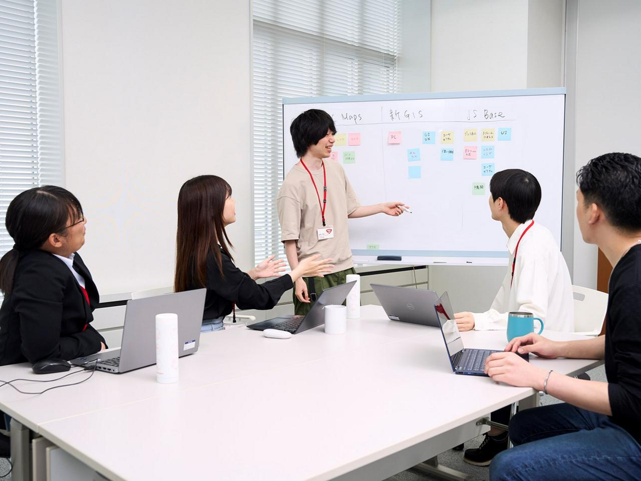 株式会社インフォマティクス 求人画像1