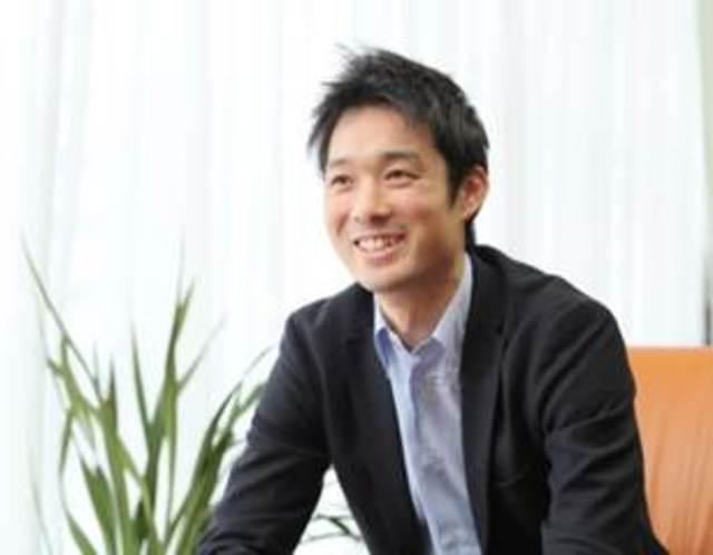 常務取締役　斎藤啓太氏
「コンビニやドラックストアにある商品のメーカーとは、ほぼすべて取引がある」と実績に自信を持つ。