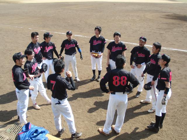 社内では、クラブ活動も盛ん。特に野球部は、音楽業界の企業が参加する「ドーナッツリーグ」に加盟しているとのこと。