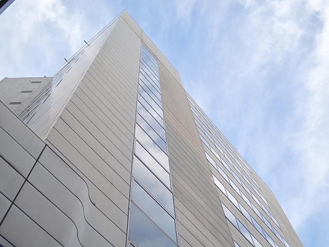 宮益坂上にある本社オフィス。時にはアーティストが訪れることも。