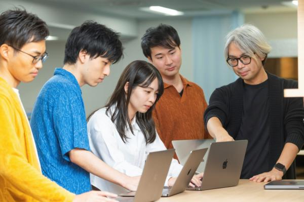 募集している求人：郵便サービスの信頼性を高める SRE エンジニア